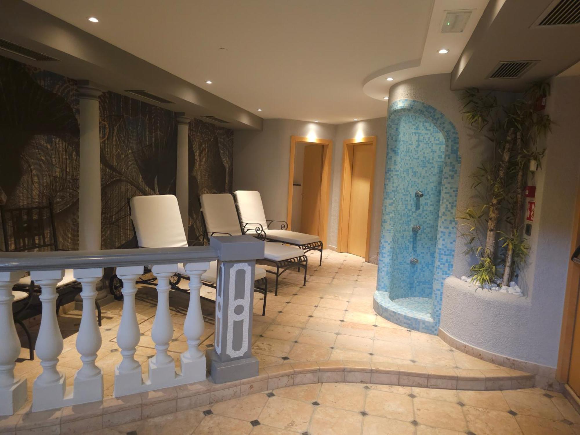 Hotel Tonnerhof 라시네스 외부 사진
